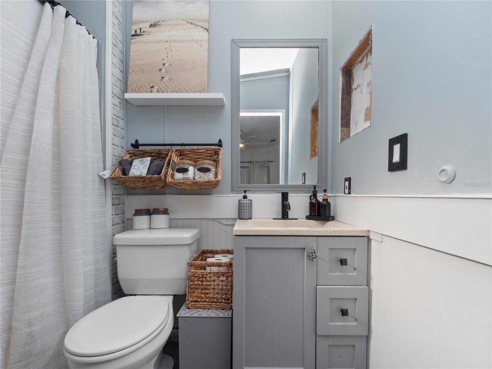 Image 13 of 27 For 216 Ellsworth Drive