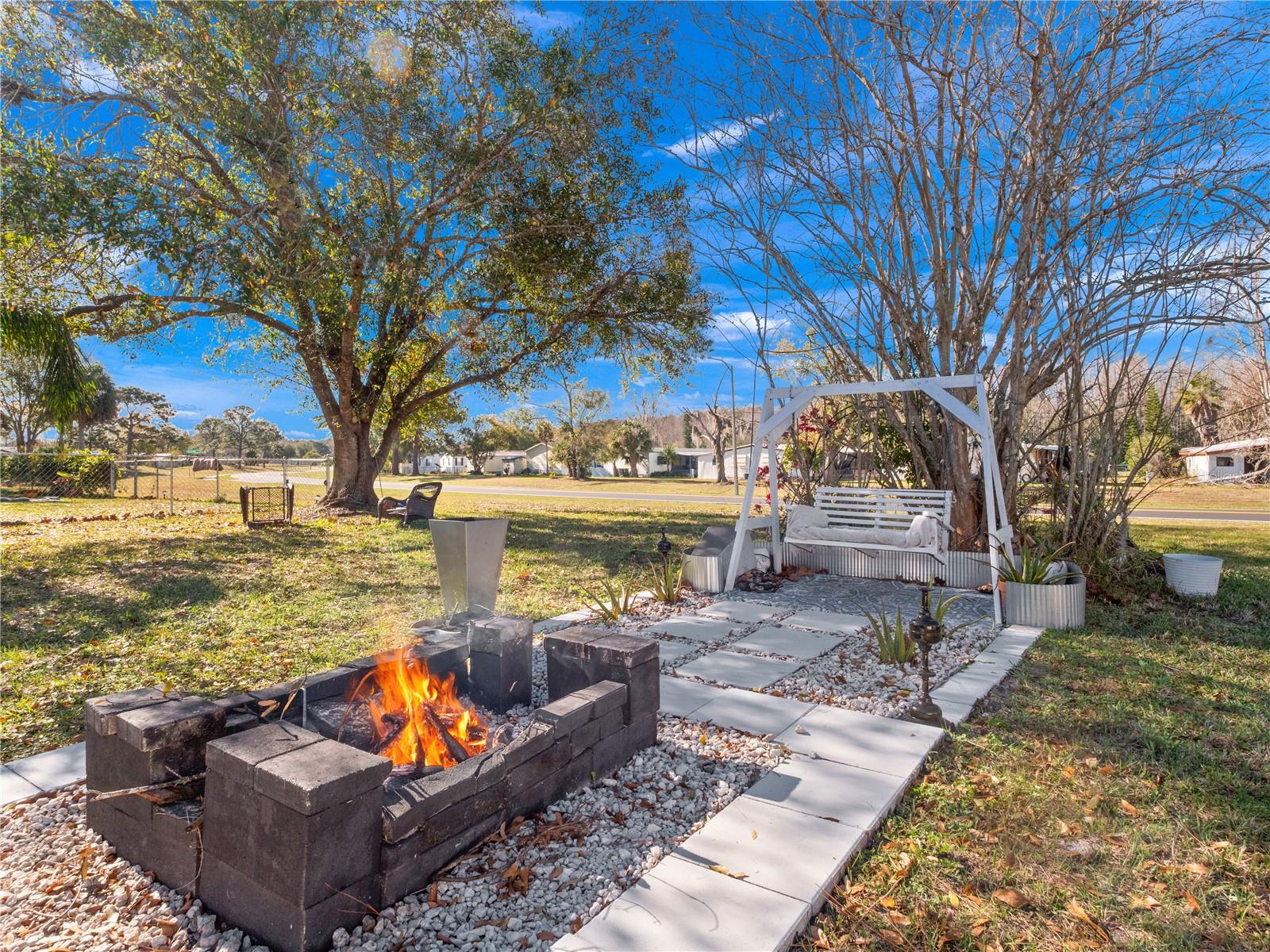 Image 17 of 27 For 216 Ellsworth Drive