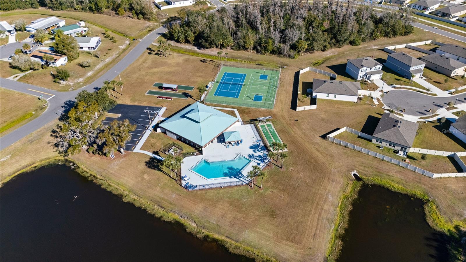 Image 25 of 27 For 216 Ellsworth Drive