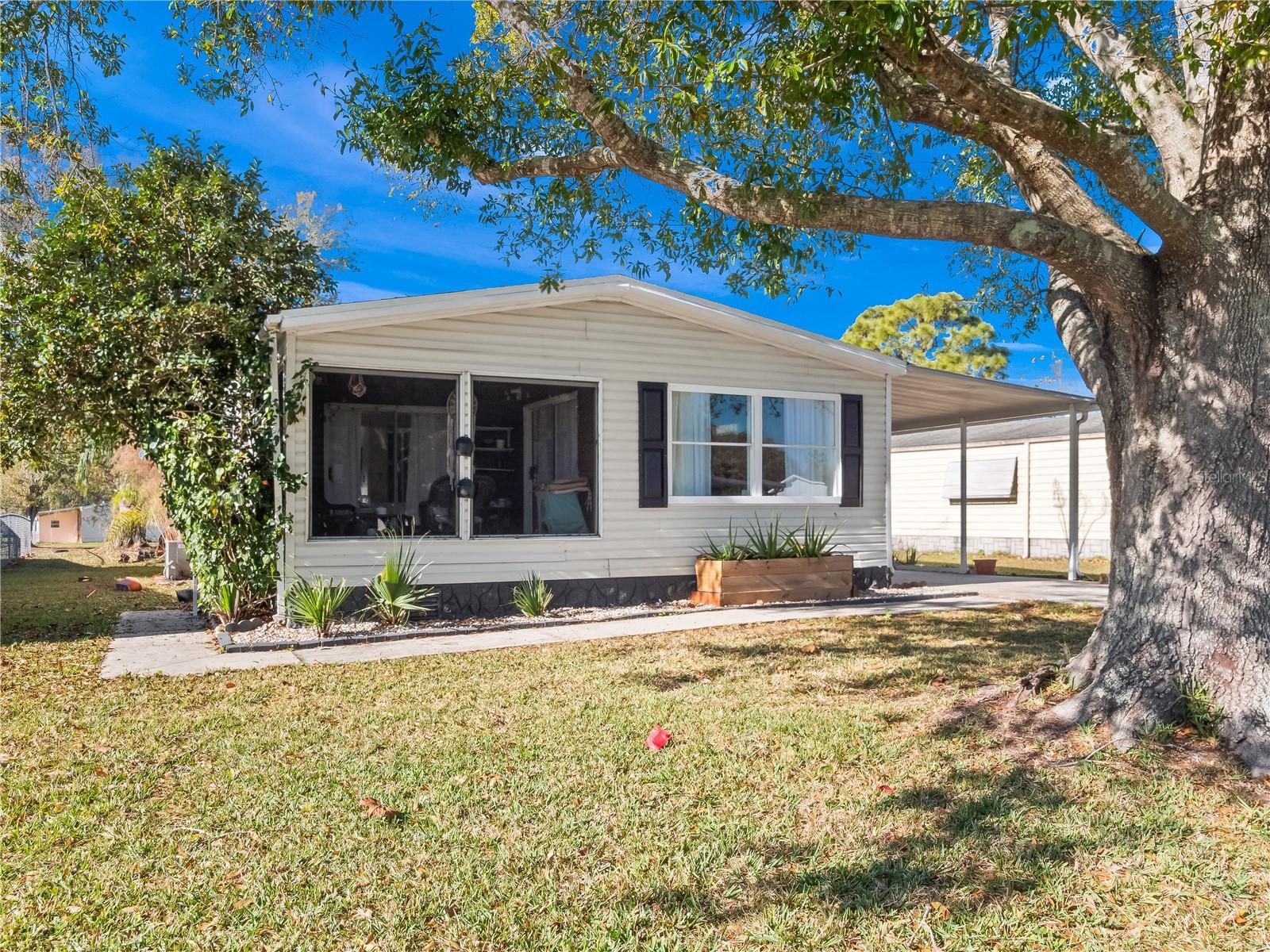 Image 26 of 27 For 216 Ellsworth Drive