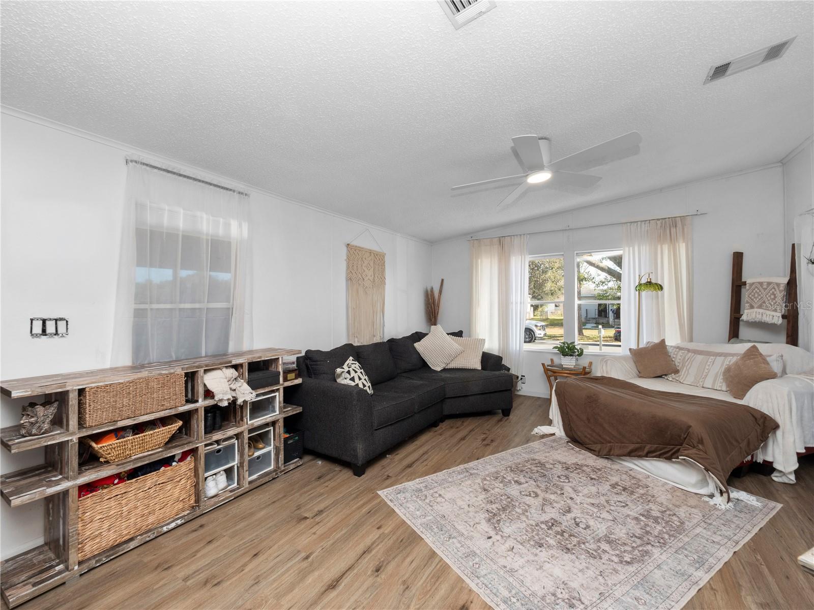 Image 3 of 27 For 216 Ellsworth Drive