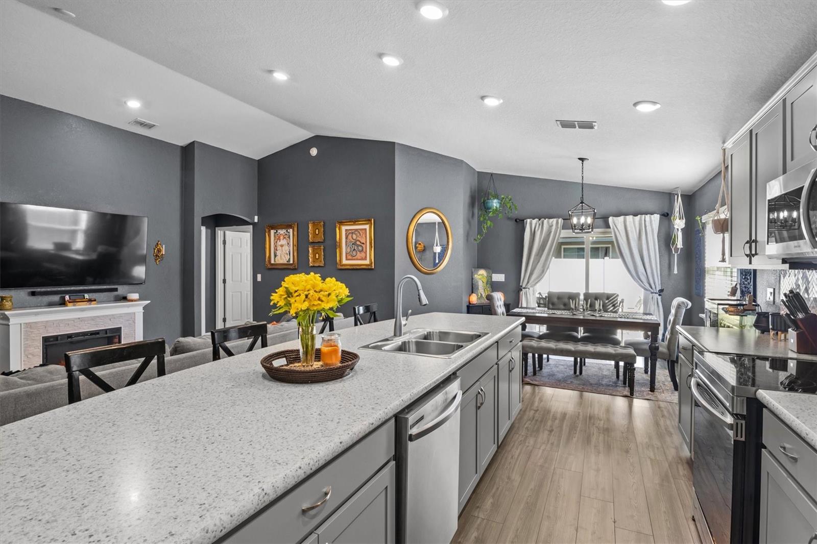 Image 10 of 38 For 1137 Second Drive