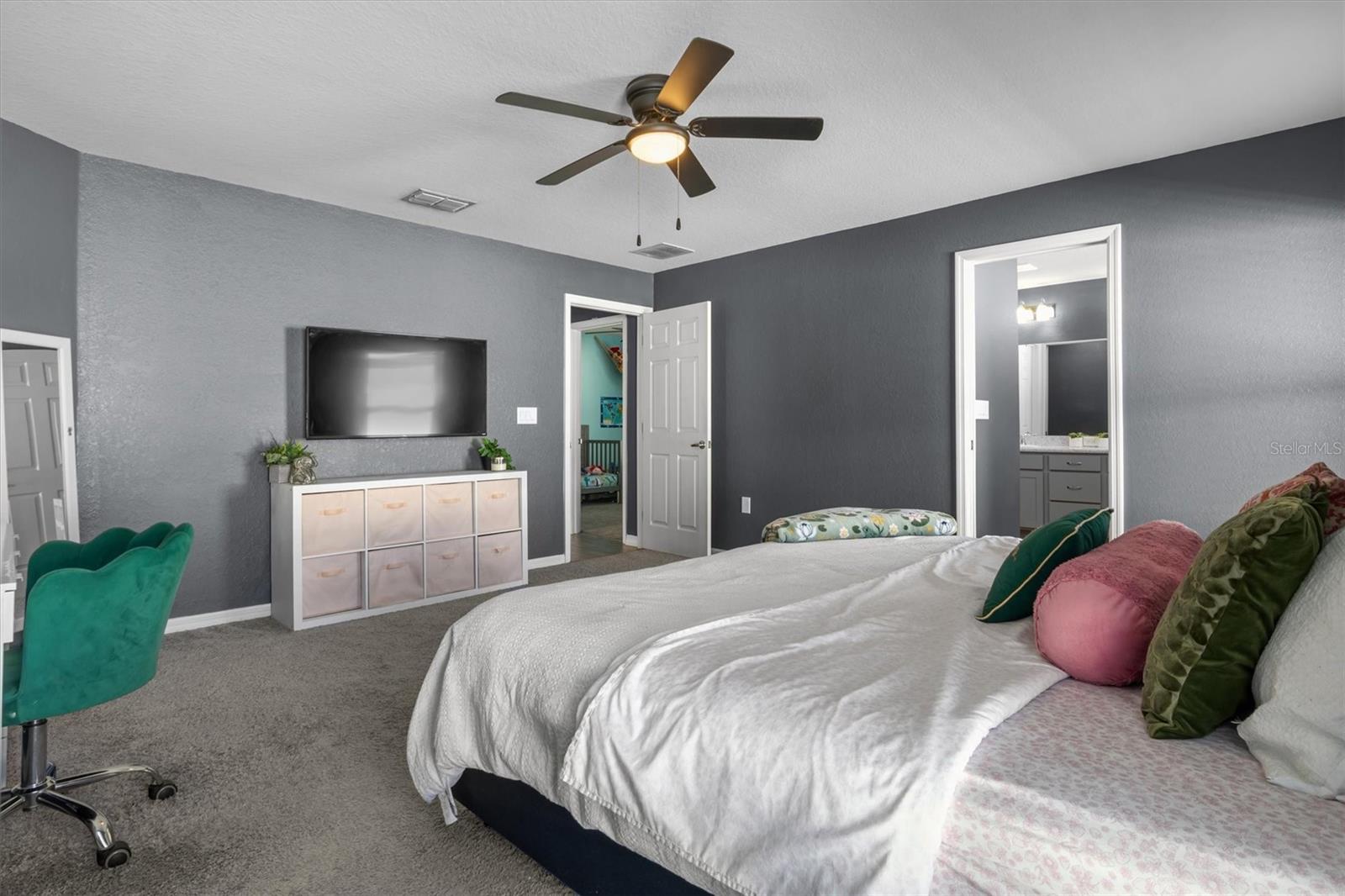 Image 22 of 38 For 1137 Second Drive