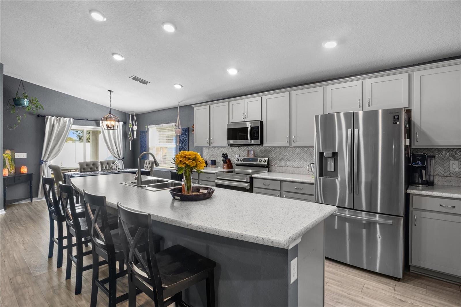 Image 8 of 38 For 1137 Second Drive