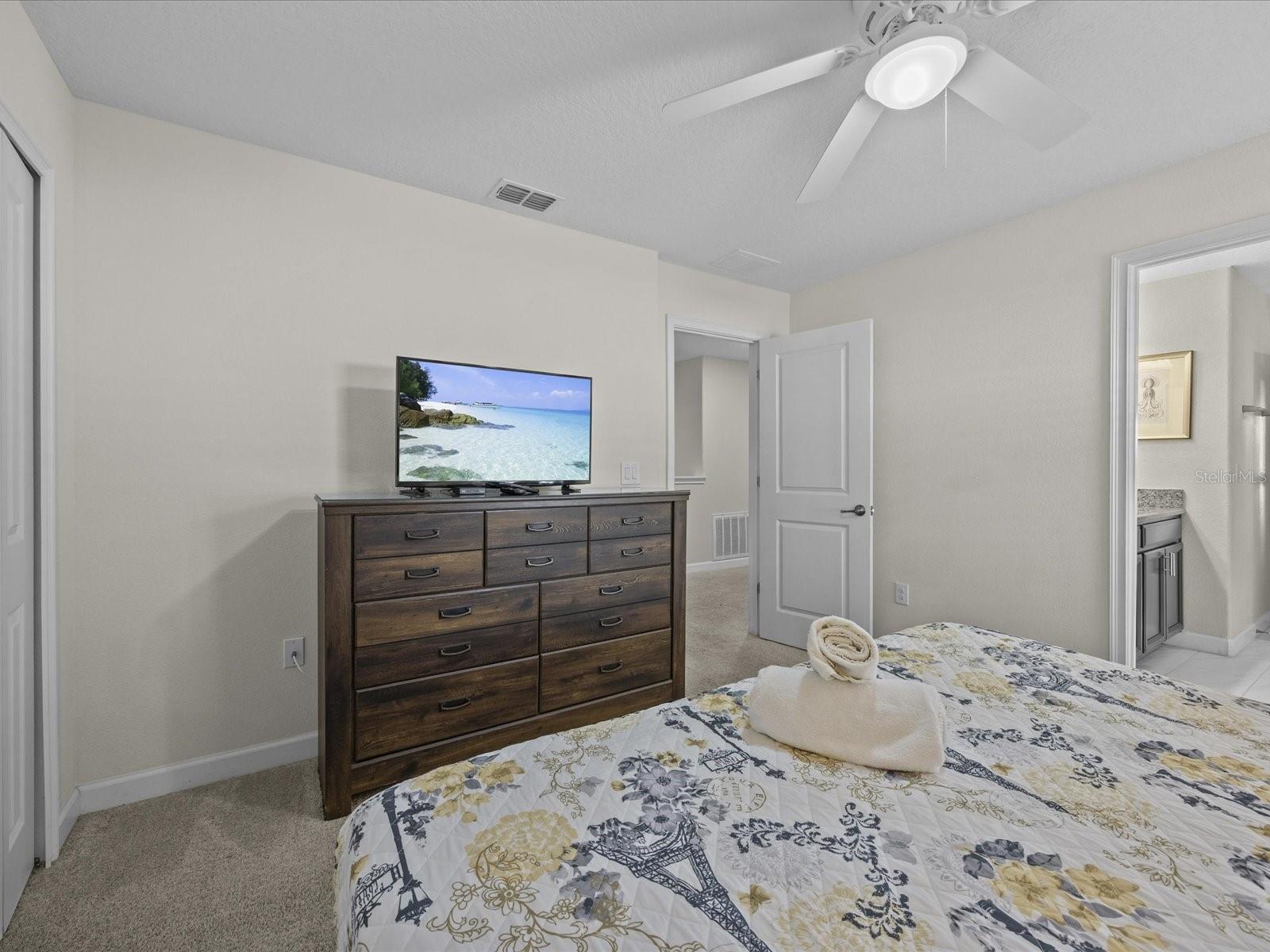 Image 26 of 47 For 9163 Scramble Drive