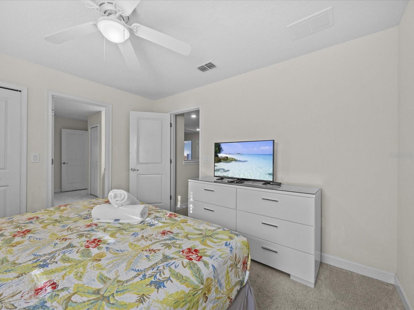 Image 38 of 47 For 9163 Scramble Drive