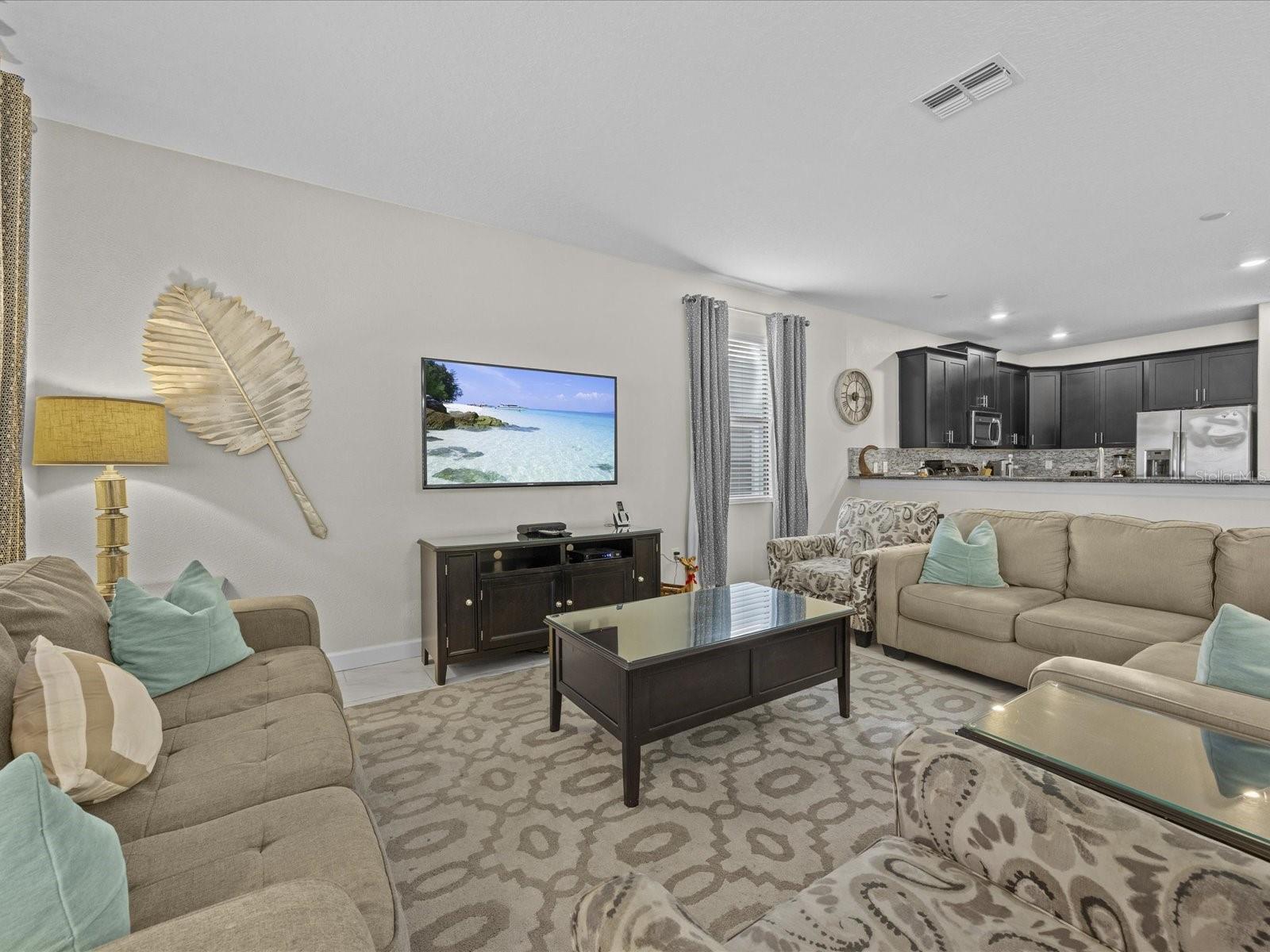 Image 6 of 47 For 9163 Scramble Drive