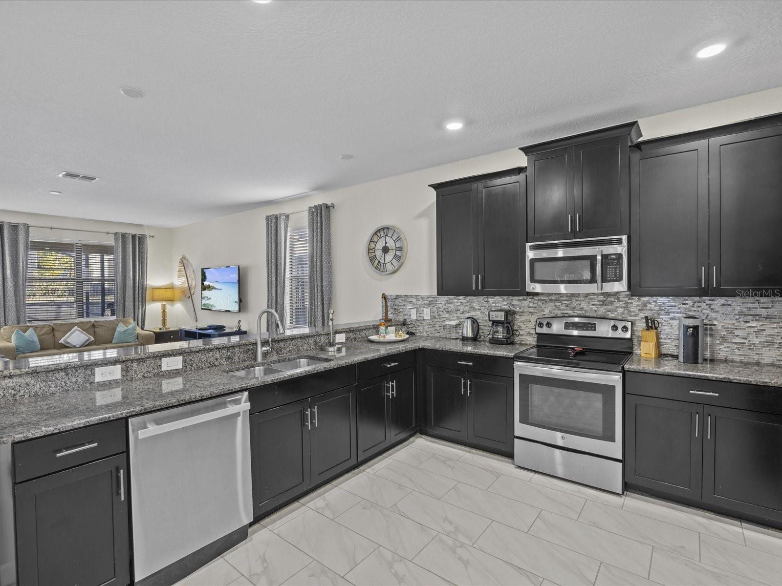 Image 7 of 47 For 9163 Scramble Drive