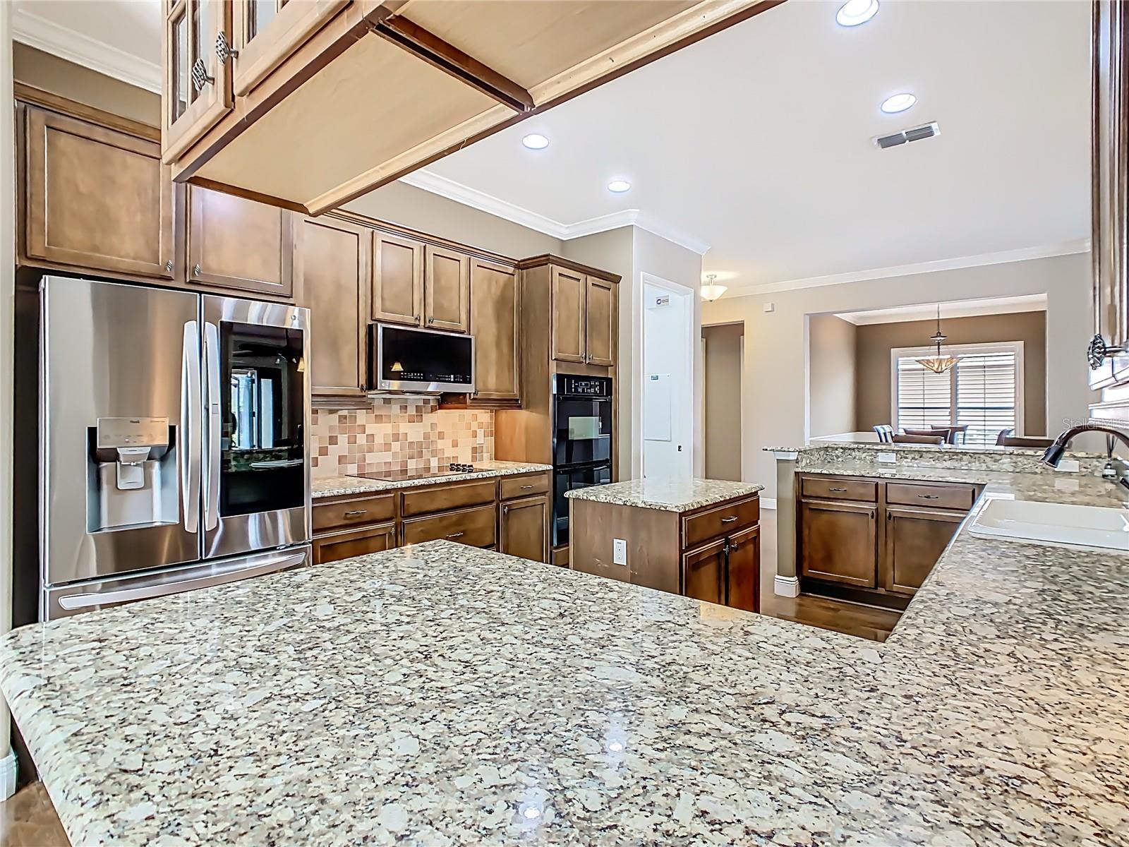 Image 16 of 97 For 472 Villa Park Road