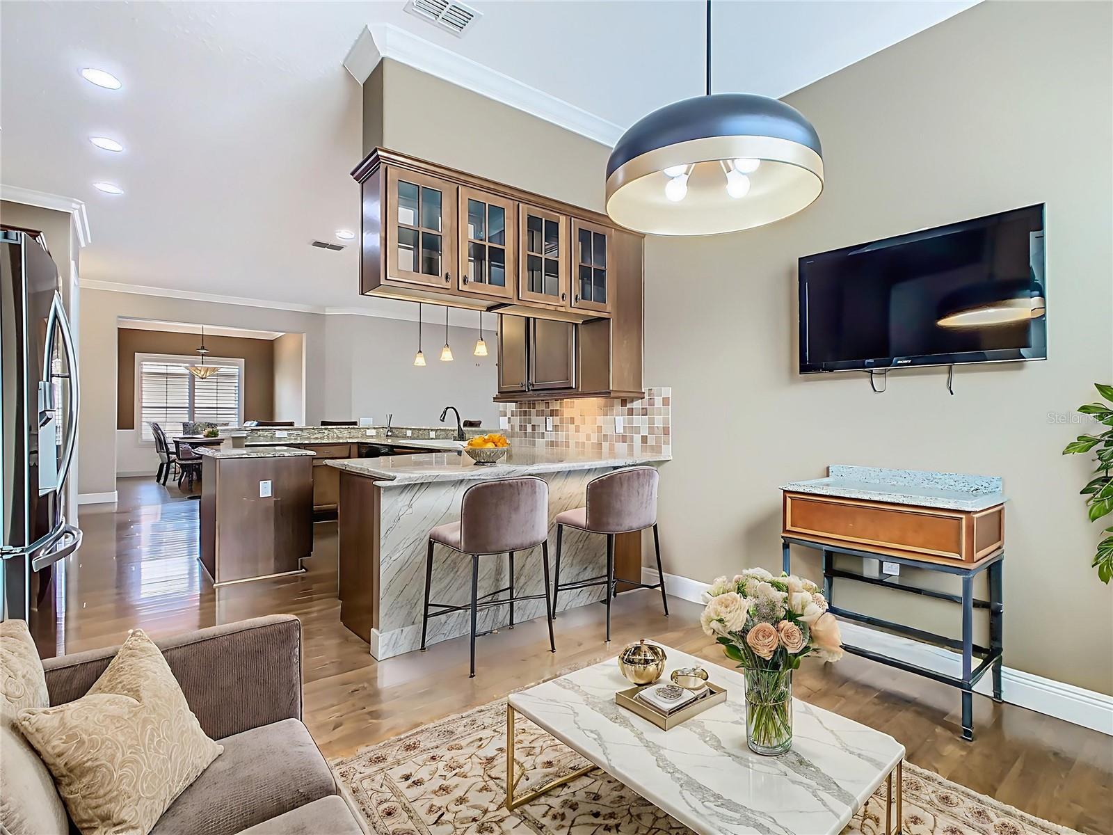 Image 26 of 97 For 472 Villa Park Road