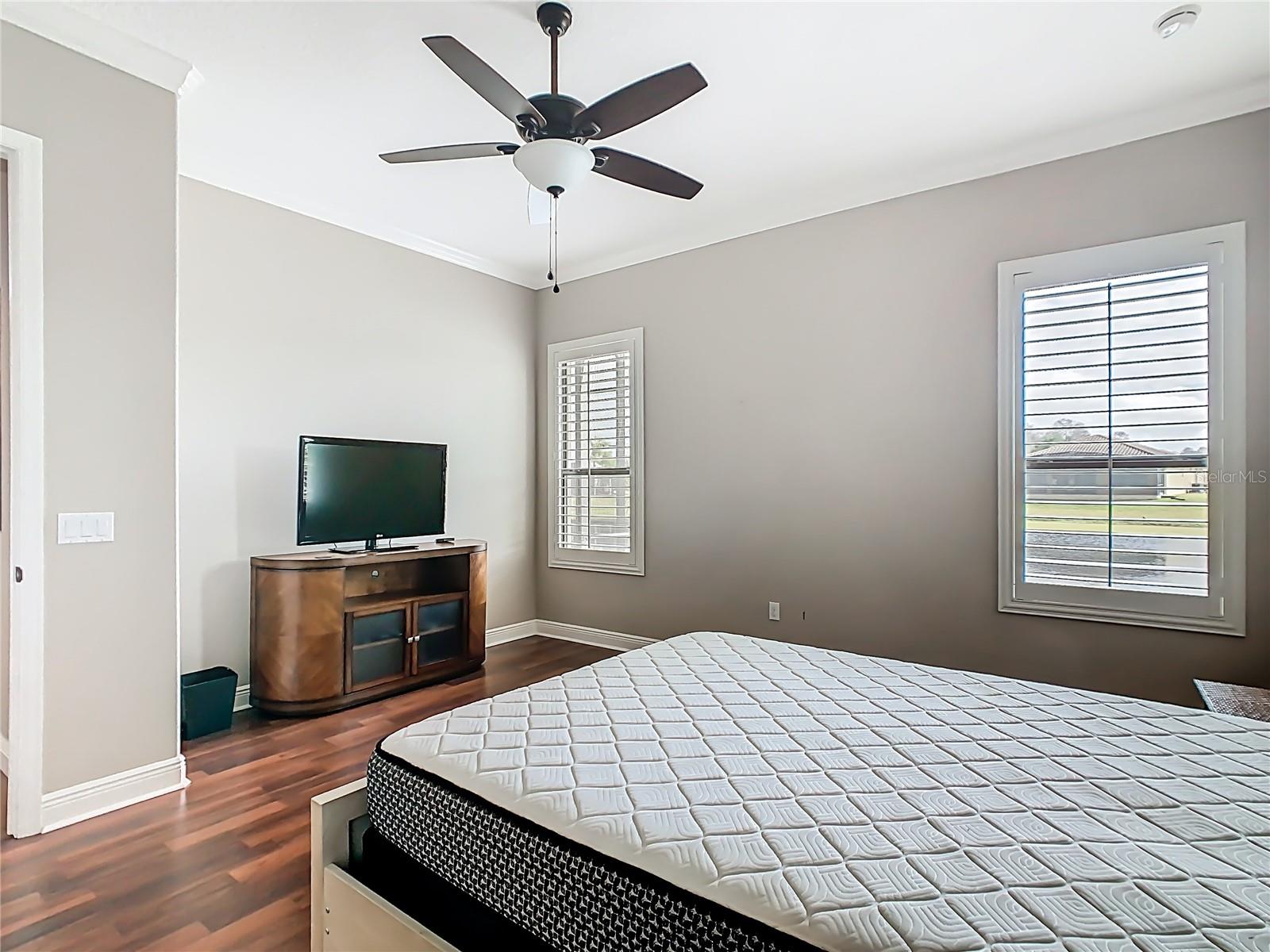 Image 45 of 97 For 472 Villa Park Road