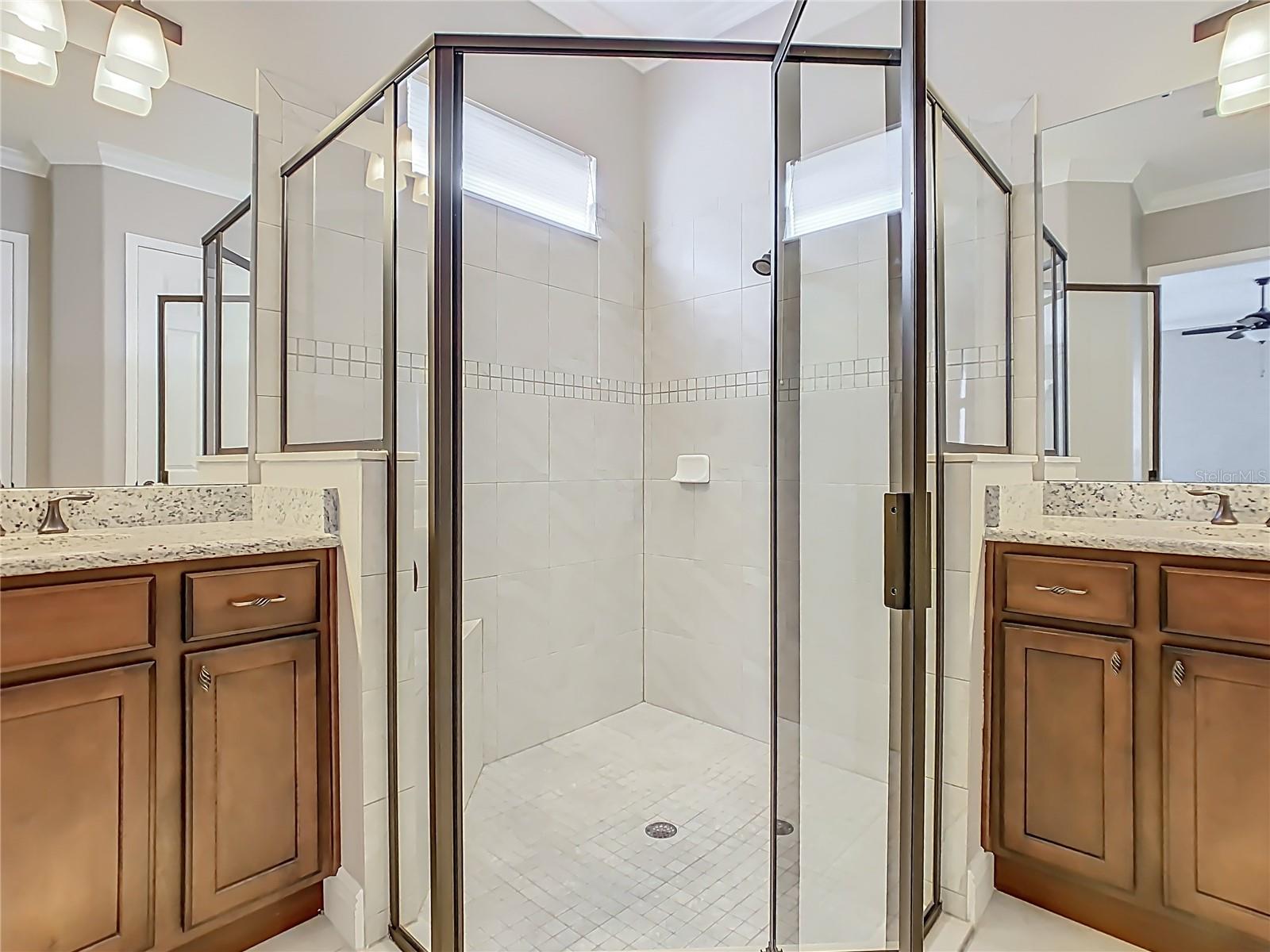 Image 46 of 97 For 472 Villa Park Road