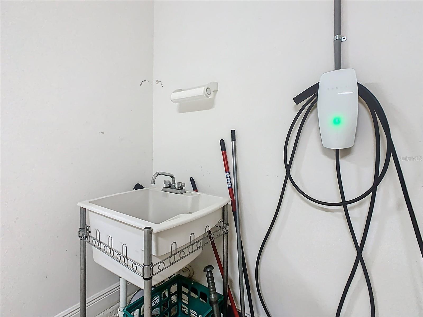 Image 61 of 97 For 472 Villa Park Road