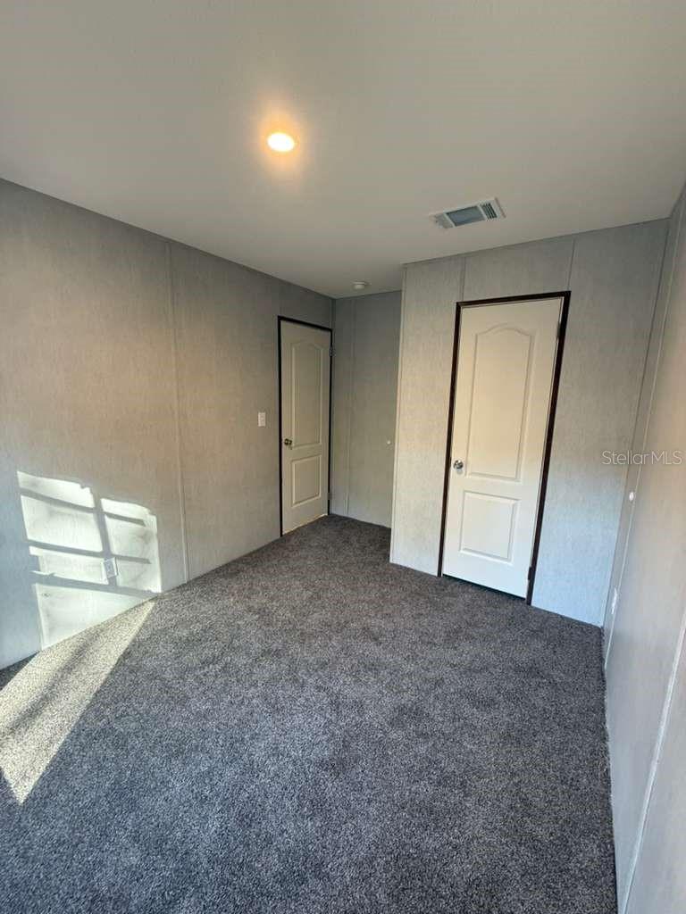 Image 13 of 22 For 5089 Tanglewood Avenue