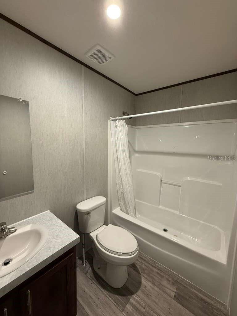 Image 14 of 22 For 5089 Tanglewood Avenue