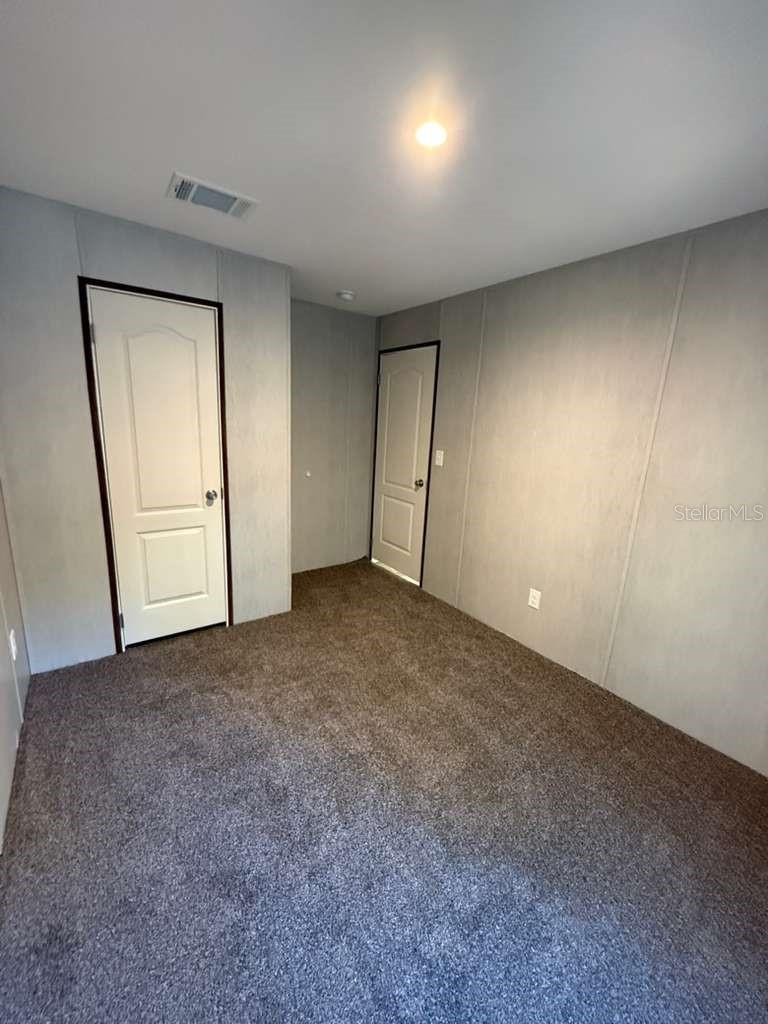 Image 17 of 22 For 5089 Tanglewood Avenue