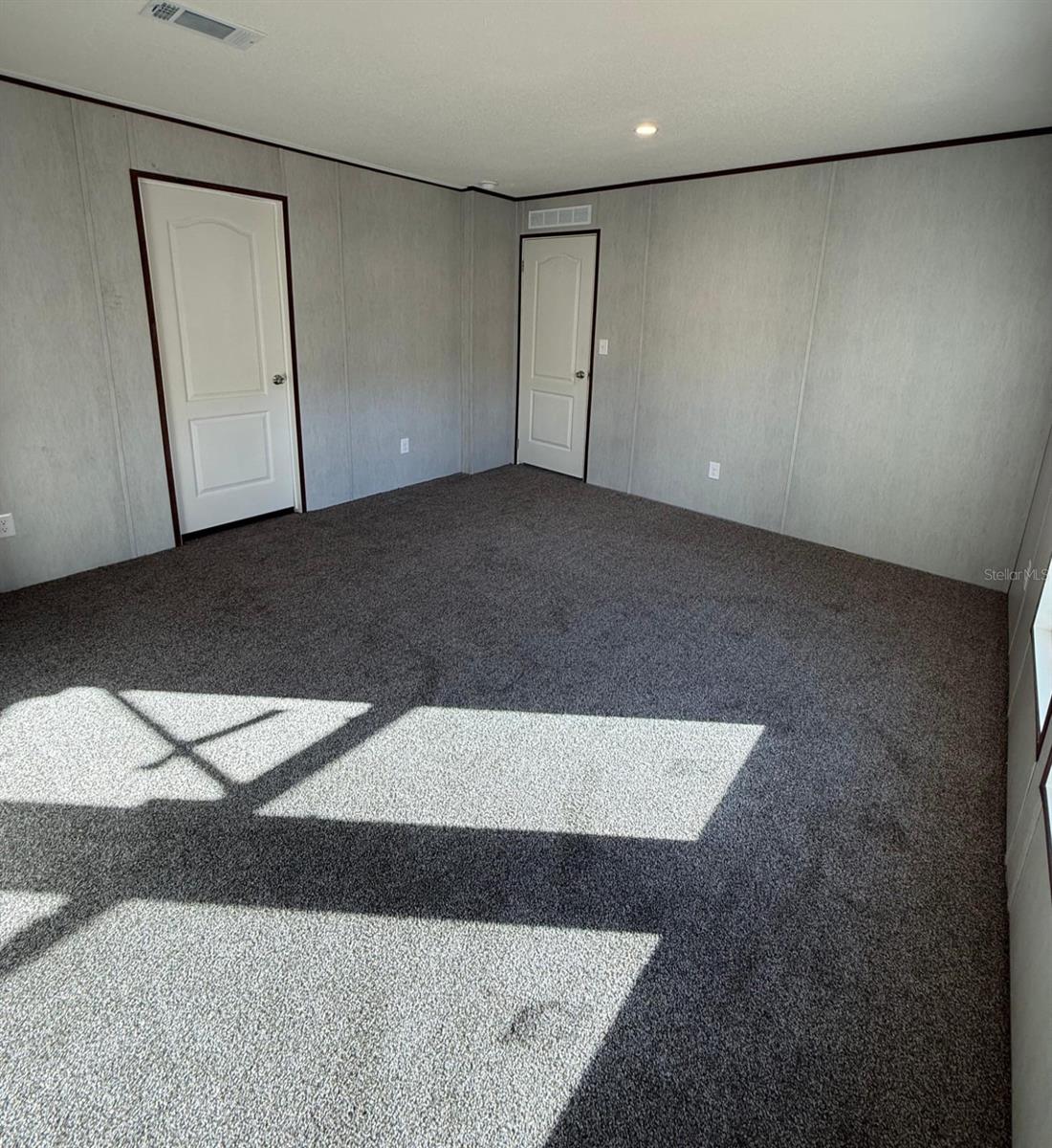 Image 19 of 22 For 5089 Tanglewood Avenue