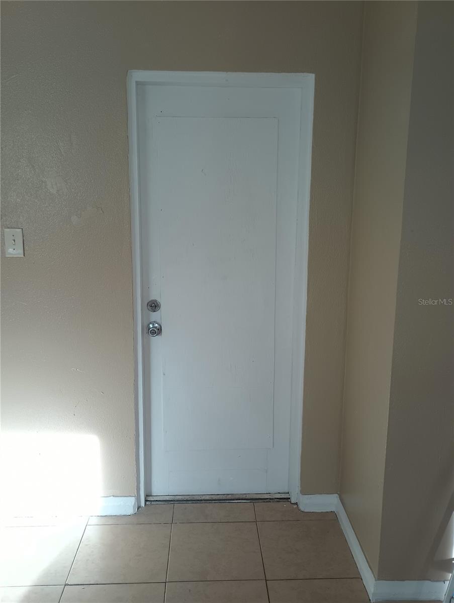 Image 14 of 22 For 110 Orange Avenue 3