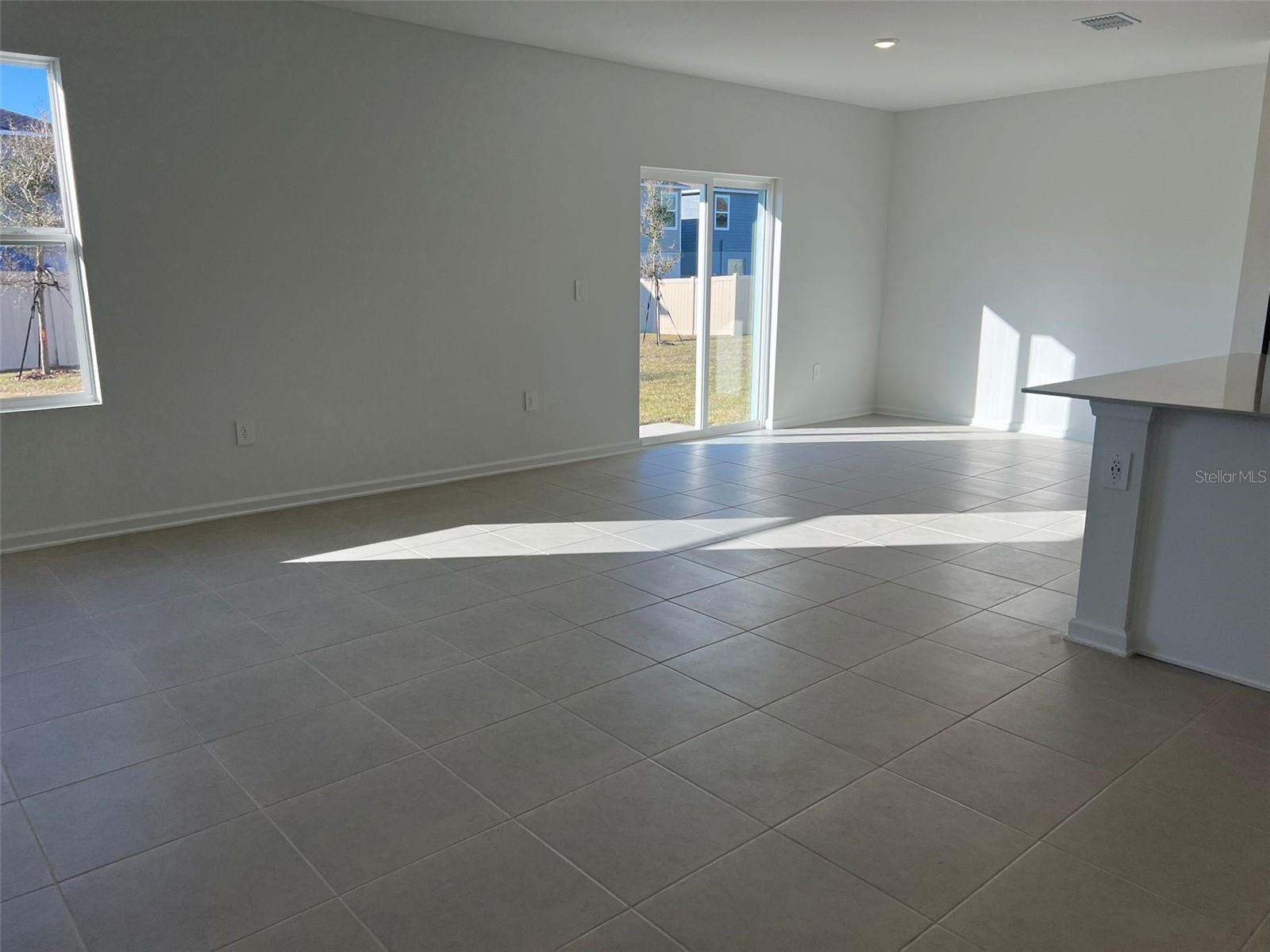 Image 4 of 25 For 3618 Hardman Drive