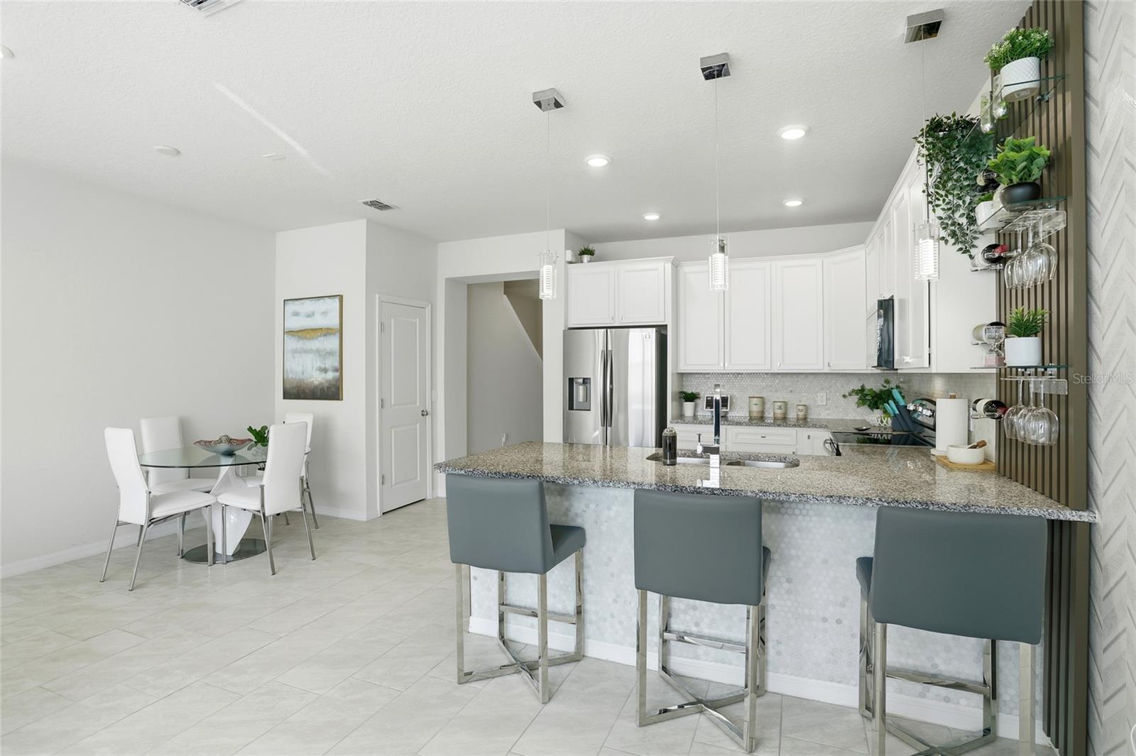 Image 11 of 41 For 5066 Caspian Street