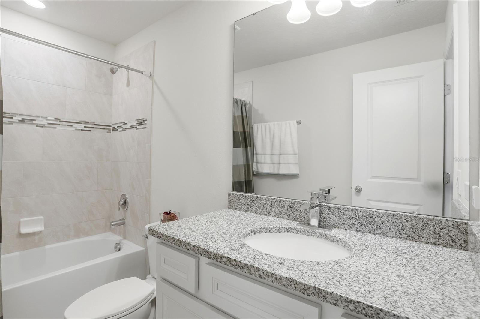 Image 21 of 41 For 5066 Caspian Street