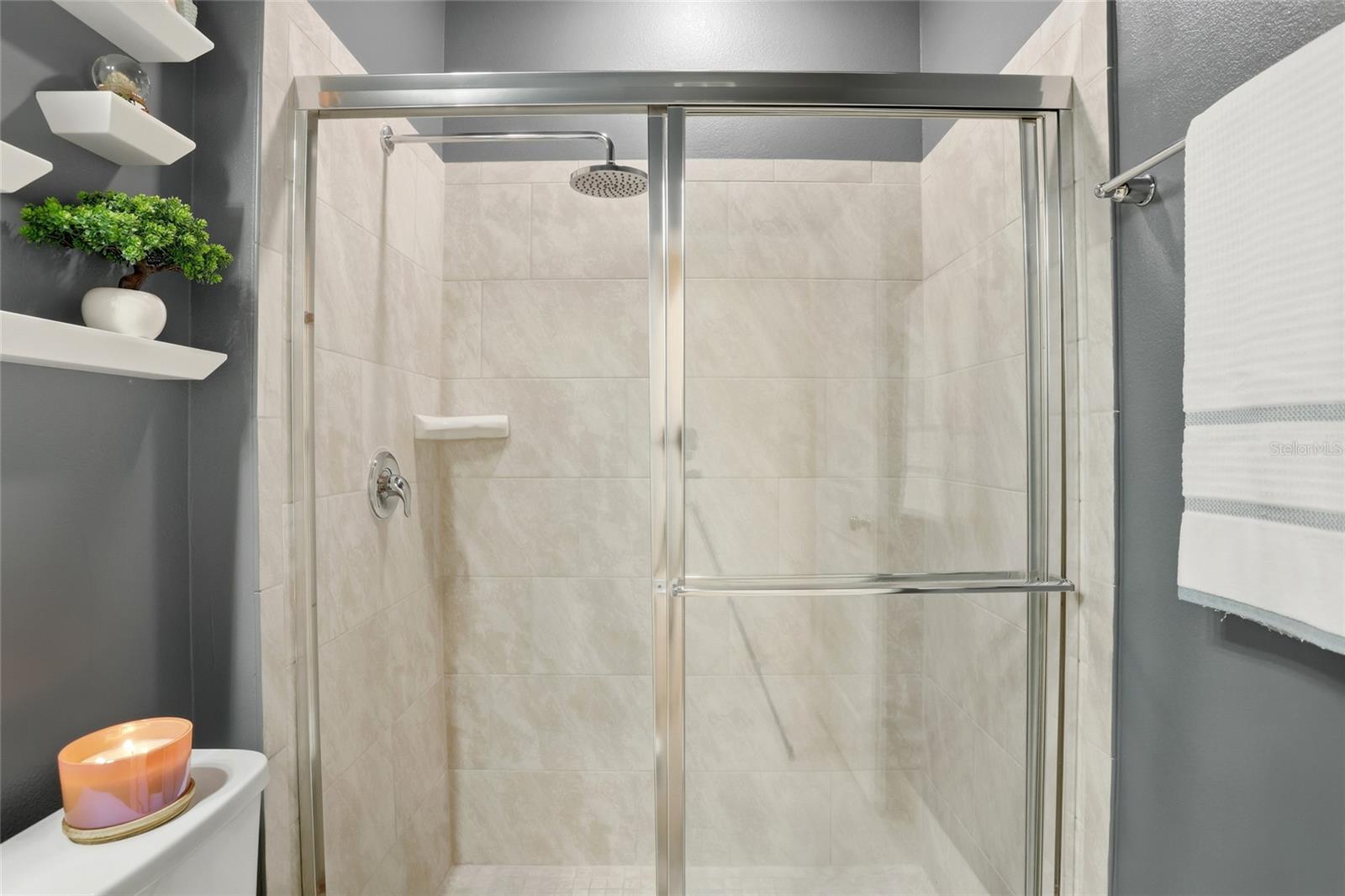 Image 25 of 41 For 5066 Caspian Street