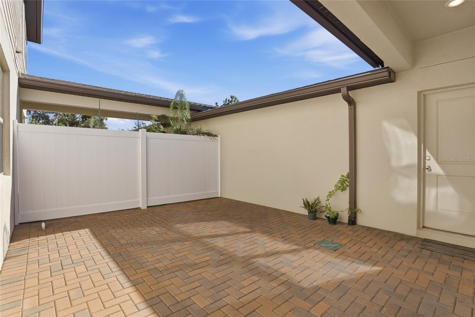 Image 29 of 41 For 5066 Caspian Street