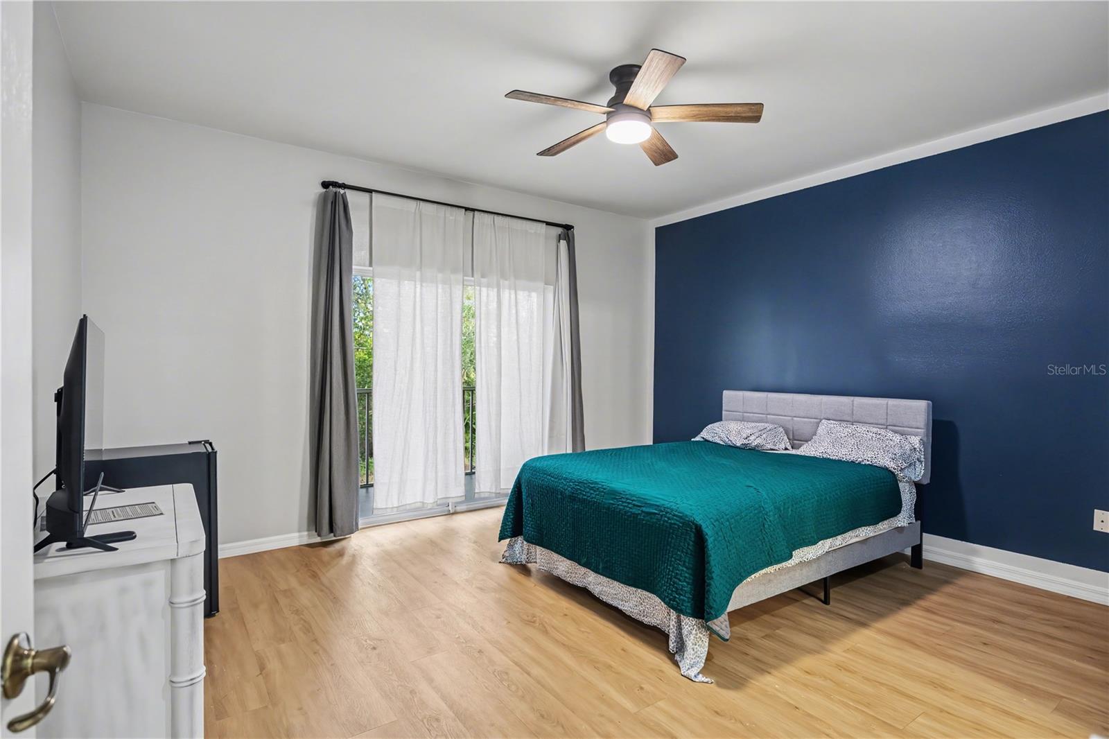 Image 15 of 21 For 3158 Sun Lake Court A