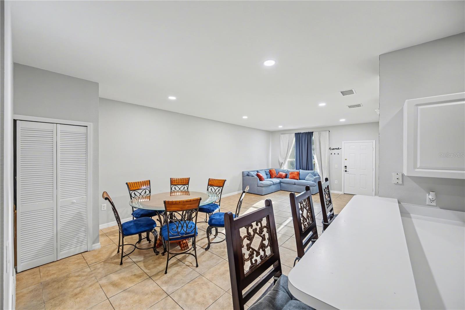 Image 5 of 21 For 3158 Sun Lake Court A