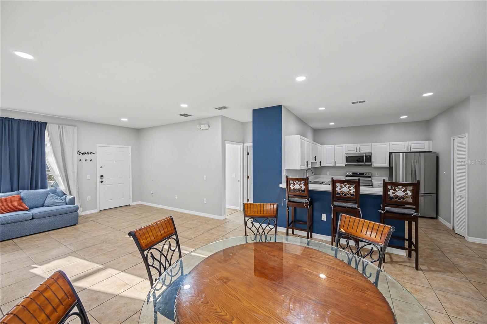 Image 6 of 21 For 3158 Sun Lake Court A