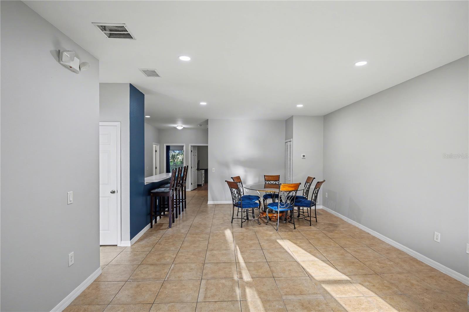 Image 9 of 21 For 3158 Sun Lake Court A