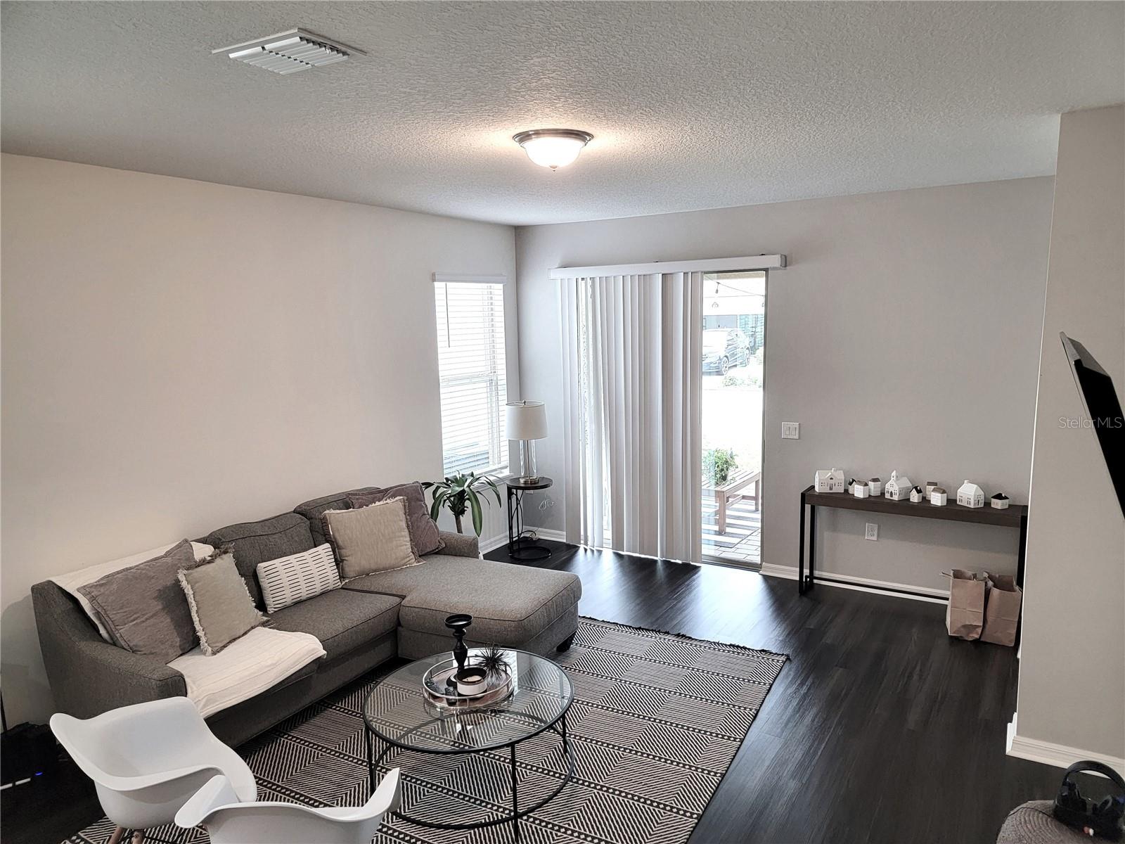 Image 10 of 54 For 9456 Komika Lane W 1