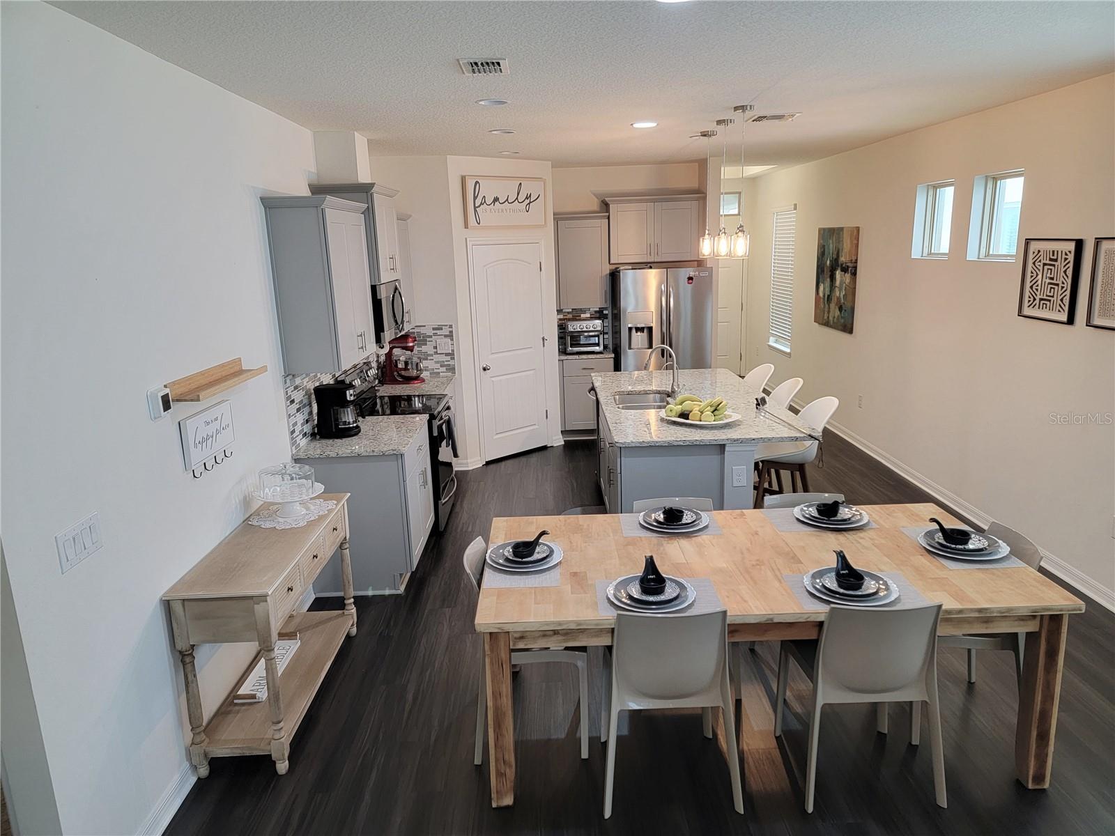 Image 13 of 54 For 9456 Komika Lane W 1