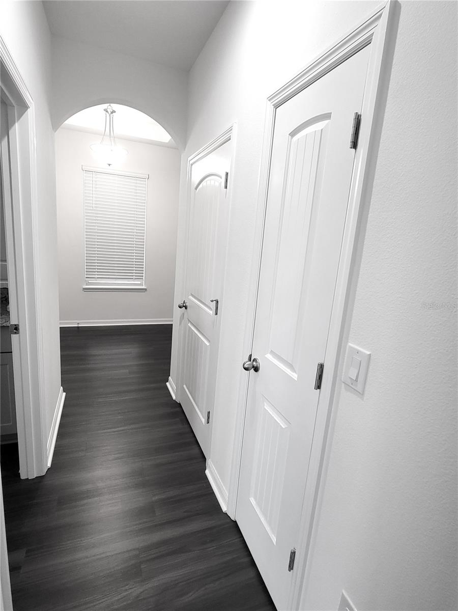 Image 24 of 54 For 9456 Komika Lane W 1