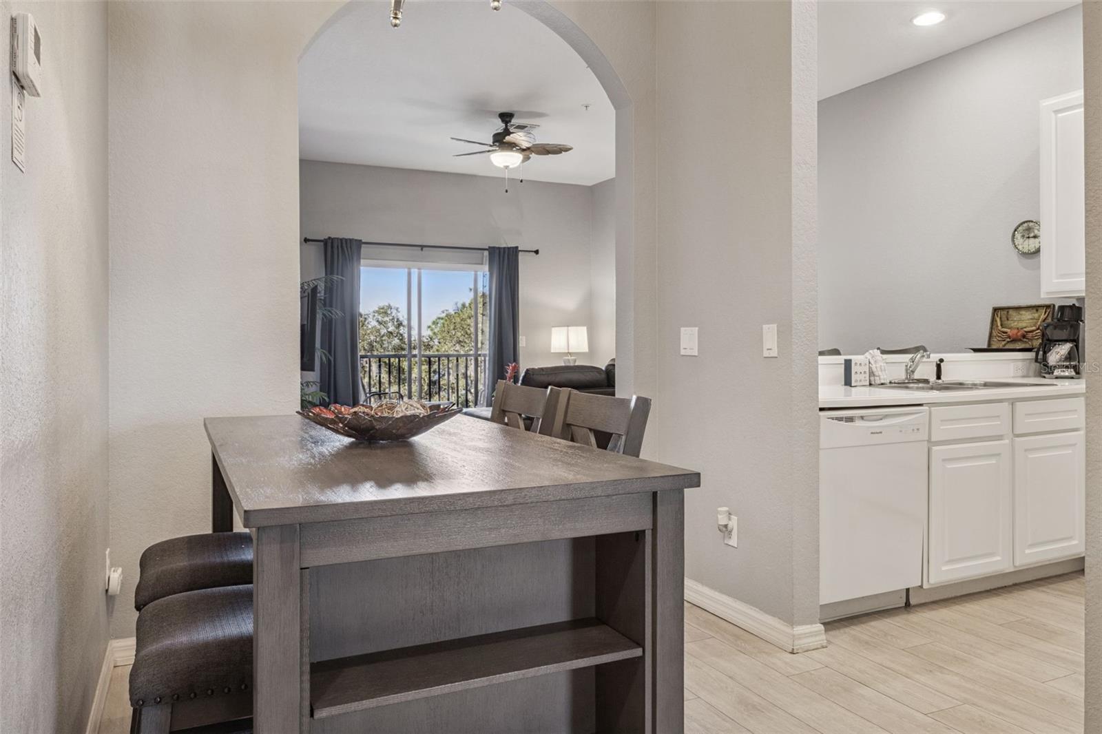 Image 10 of 54 For 714 New Providence Promenade