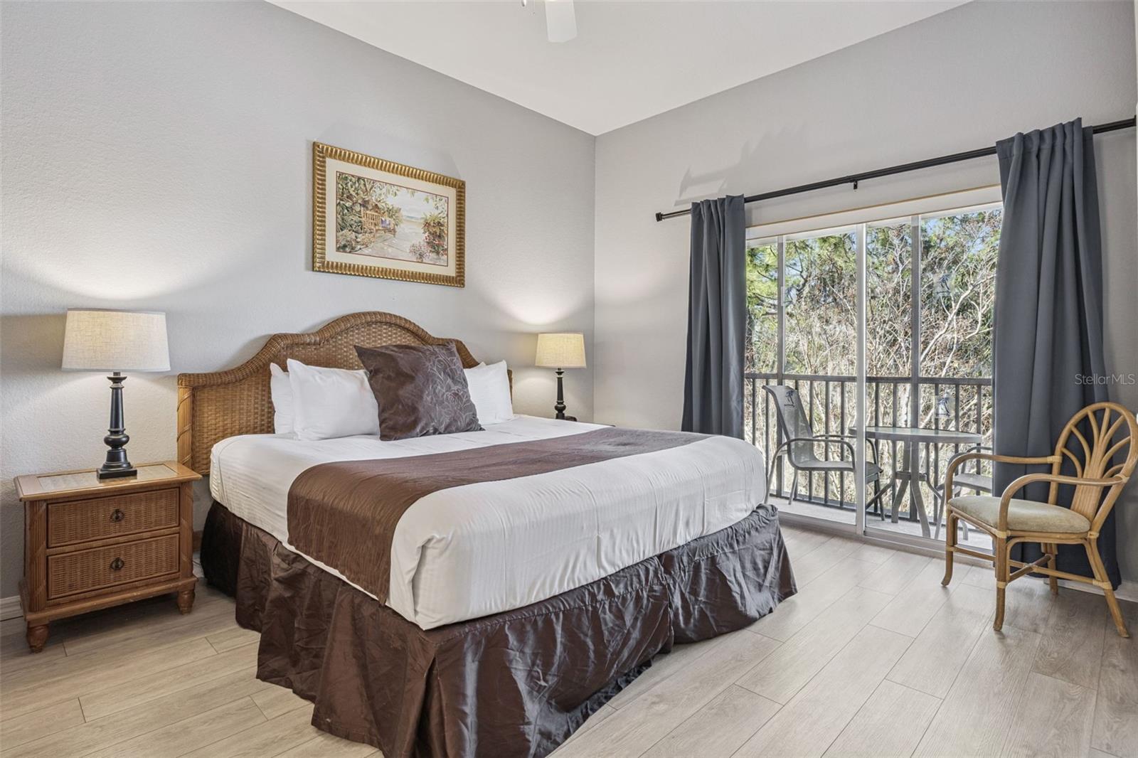 Image 15 of 54 For 714 New Providence Promenade