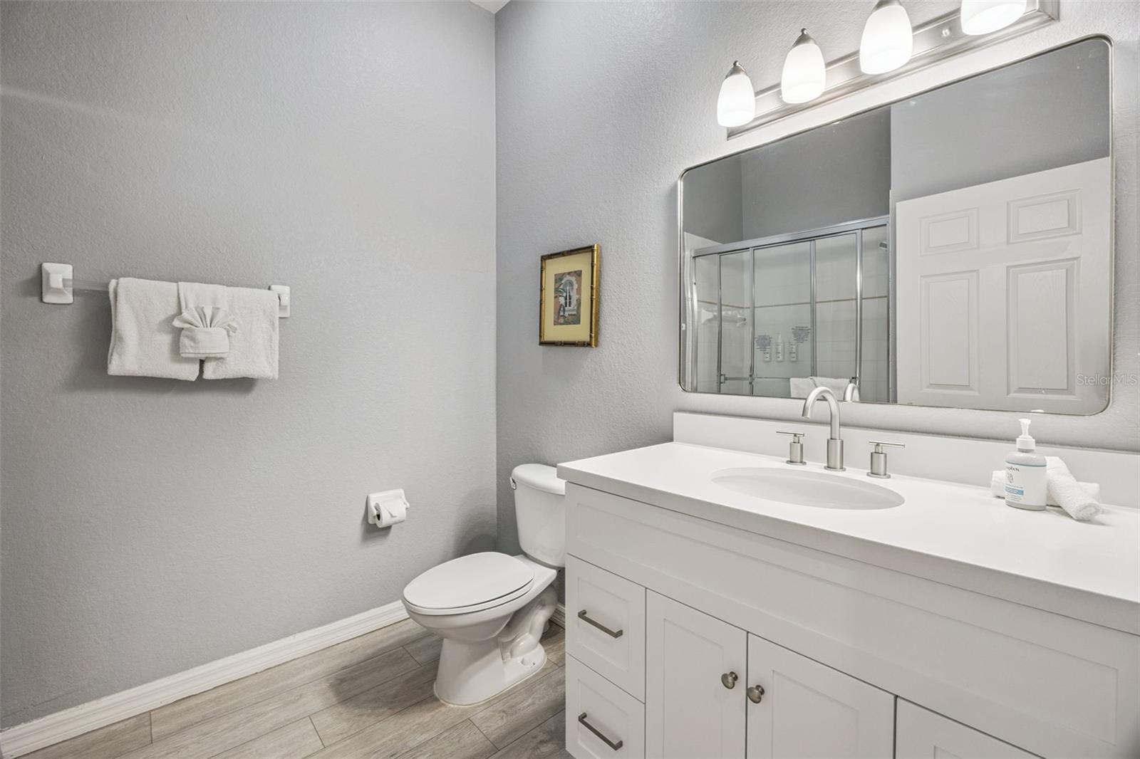 Image 20 of 54 For 714 New Providence Promenade