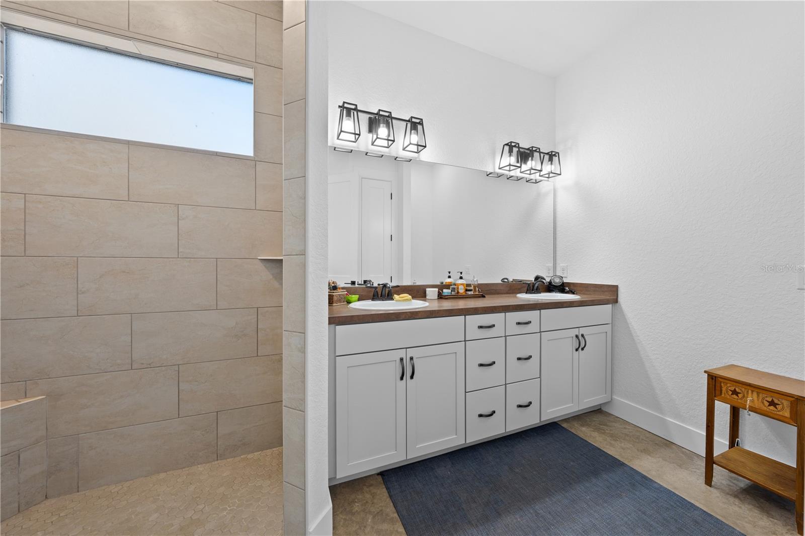 Image 16 of 40 For 3620 Kaiser Avenue