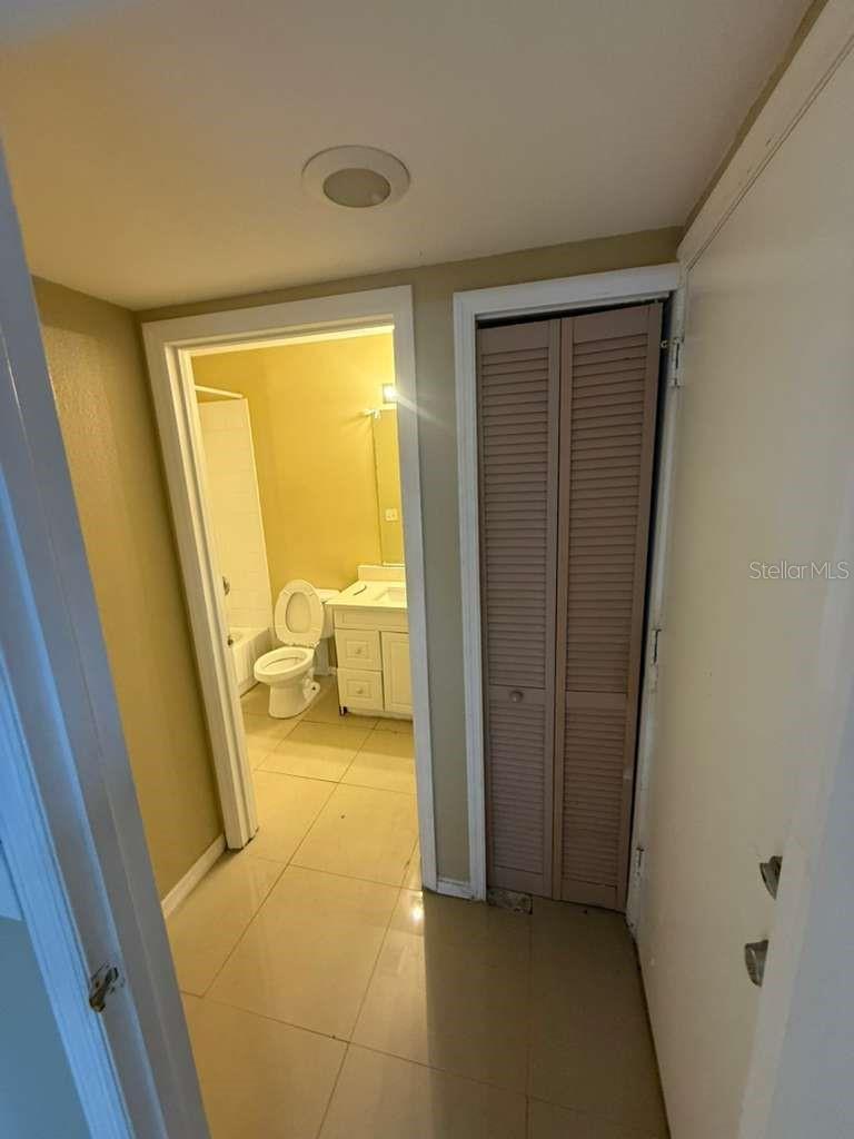 Image 11 of 34 For 709 Orchid Drive B