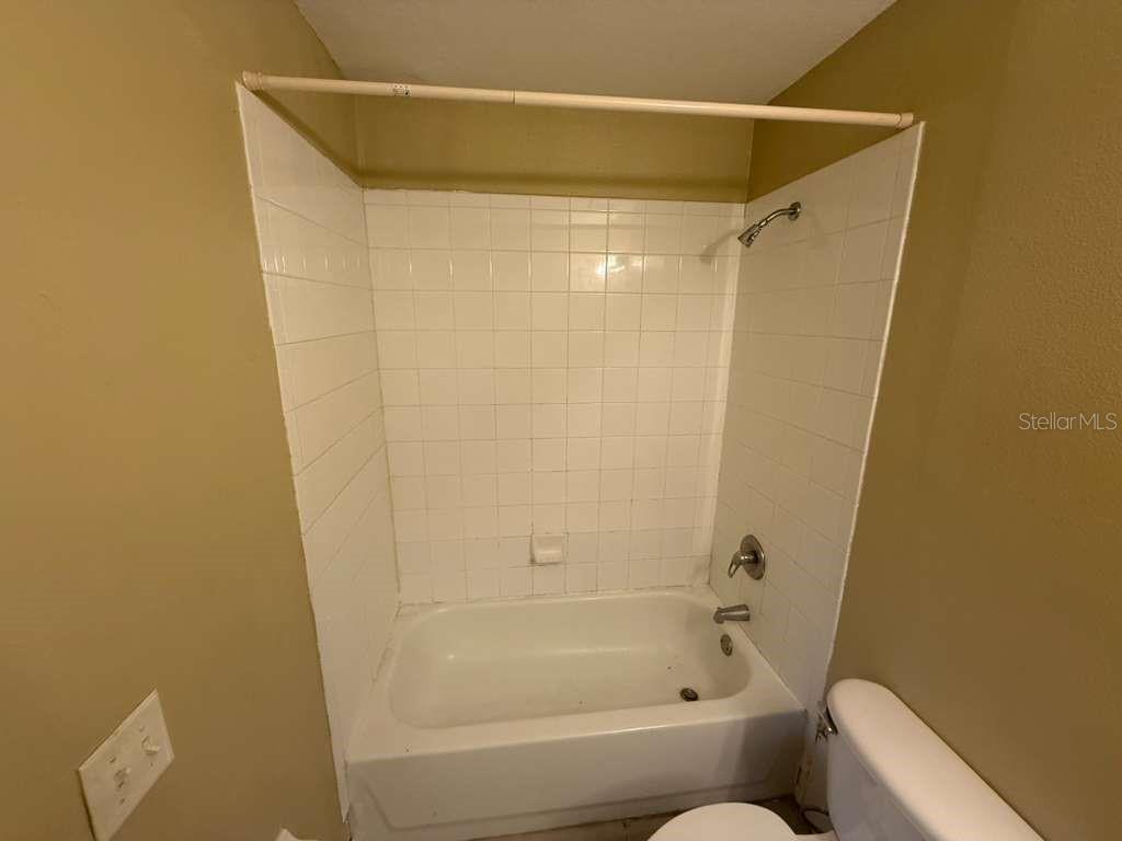 Image 13 of 34 For 709 Orchid Drive B