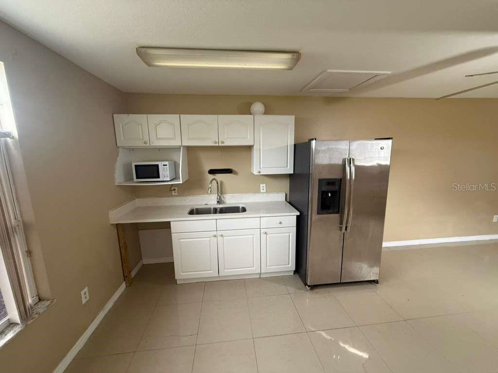 Image 6 of 34 For 709 Orchid Drive B