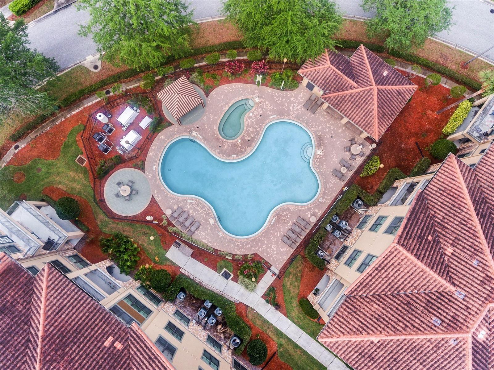 Image 16 of 21 For 909 Charo Parkway 1016