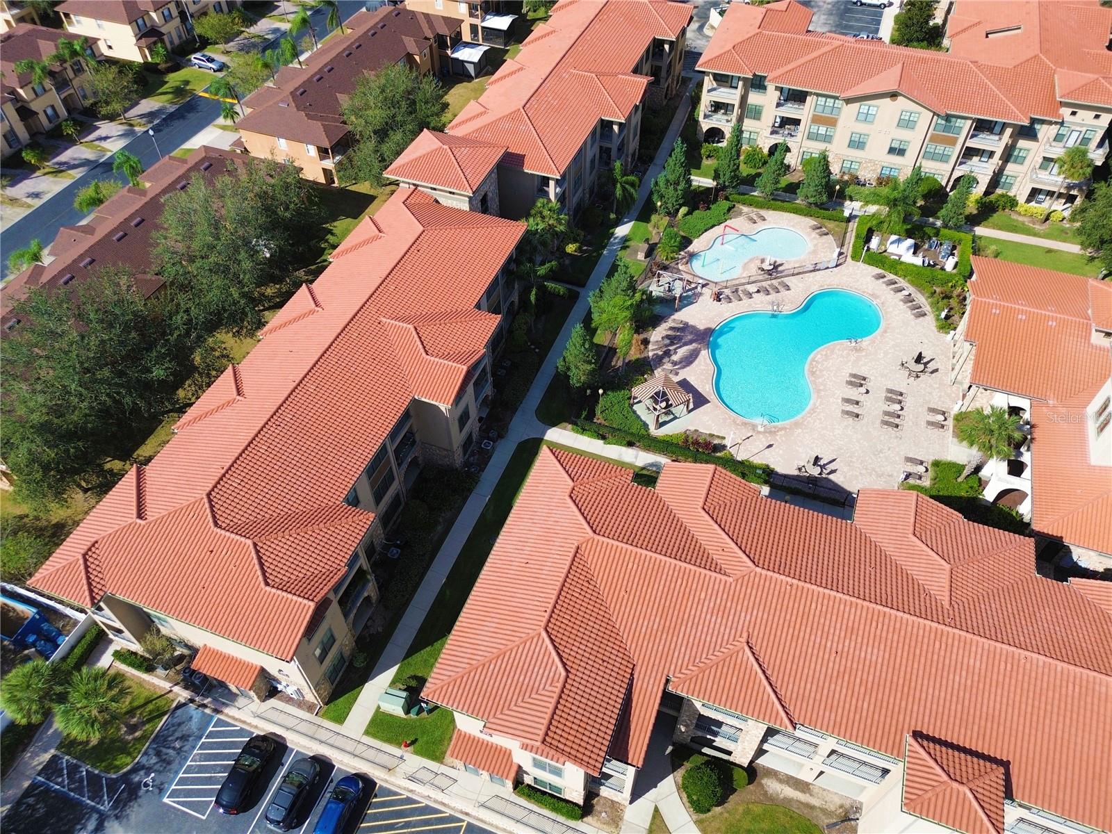 Image 6 of 21 For 909 Charo Parkway 1016