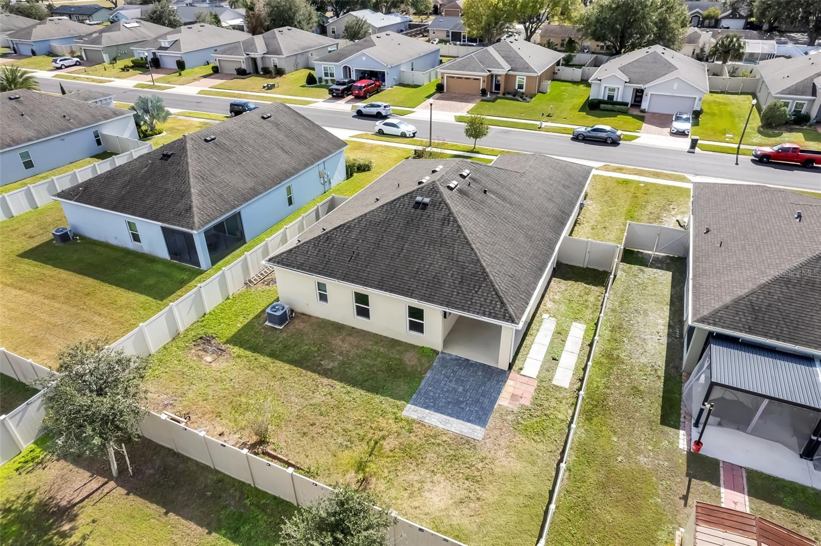 Image 33 of 38 For 2620 Wadeview Loop