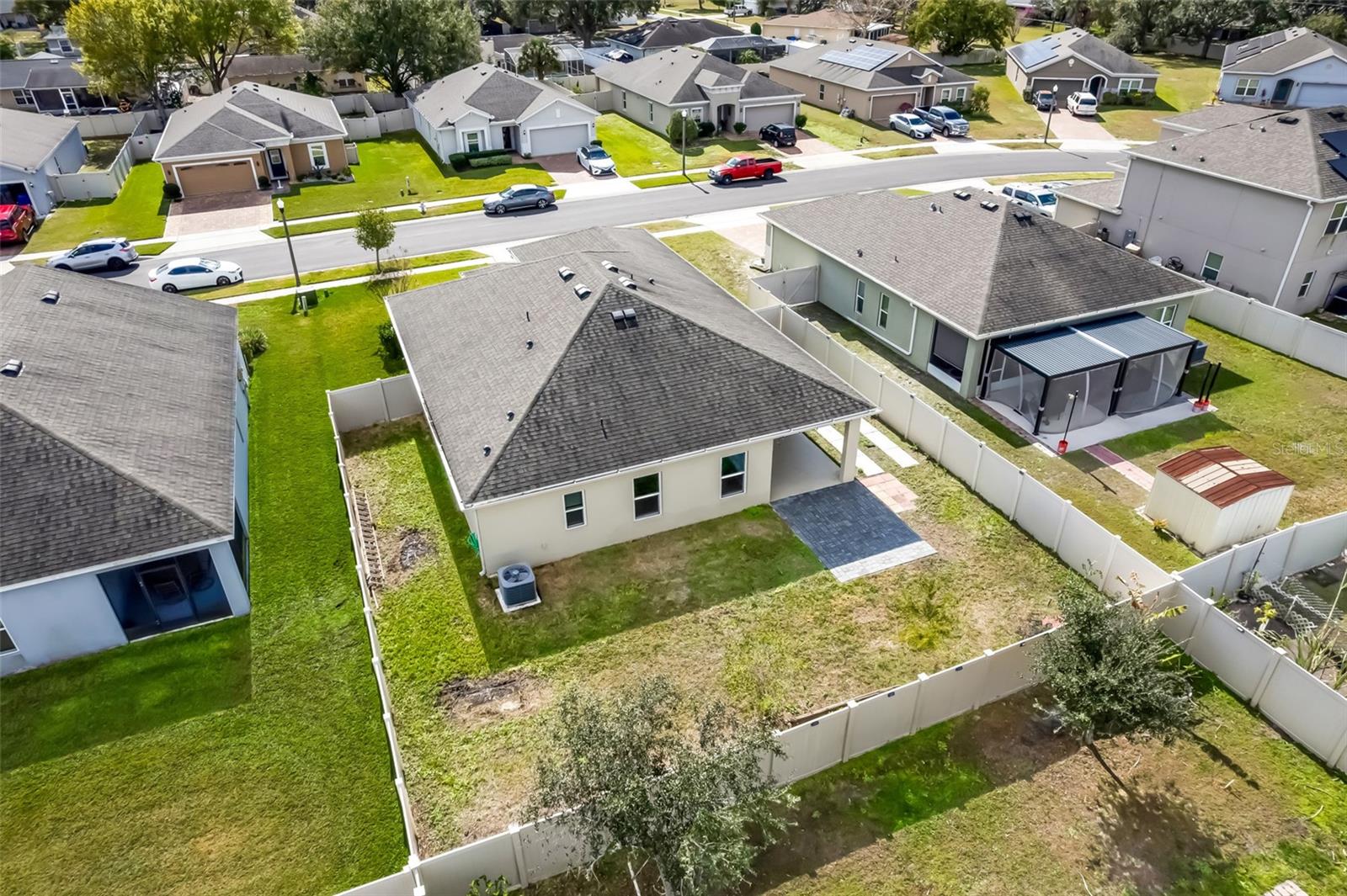 Image 34 of 38 For 2620 Wadeview Loop