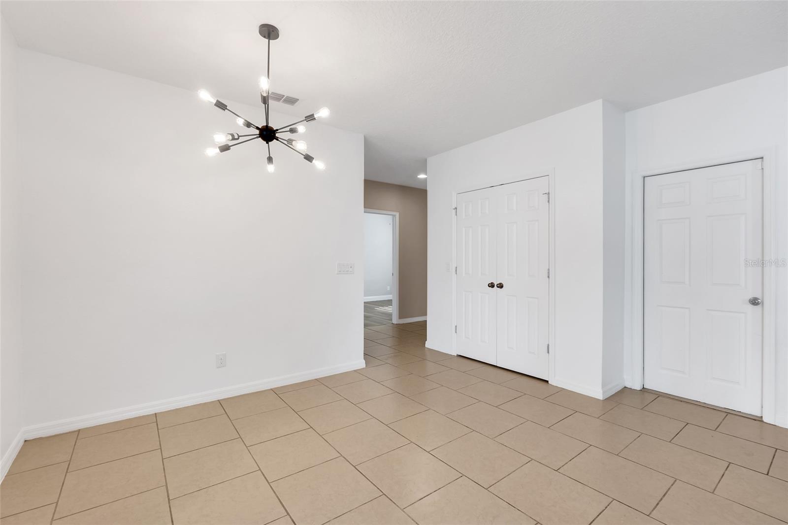 Image 8 of 38 For 2620 Wadeview Loop