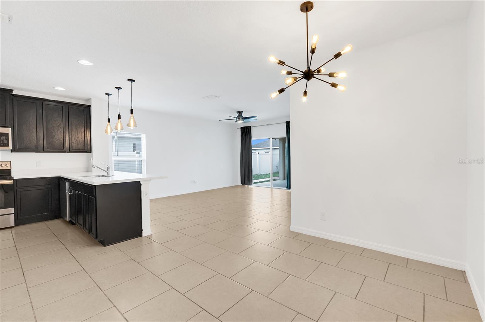 Image 9 of 38 For 2620 Wadeview Loop