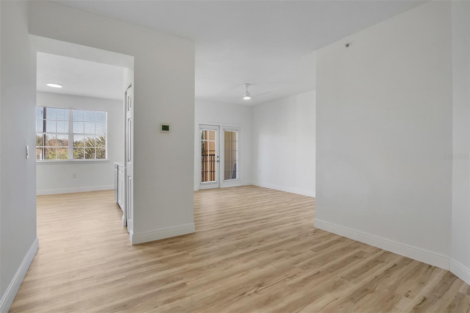 Image 4 of 23 For 10855 Windsor Walk Drive 306