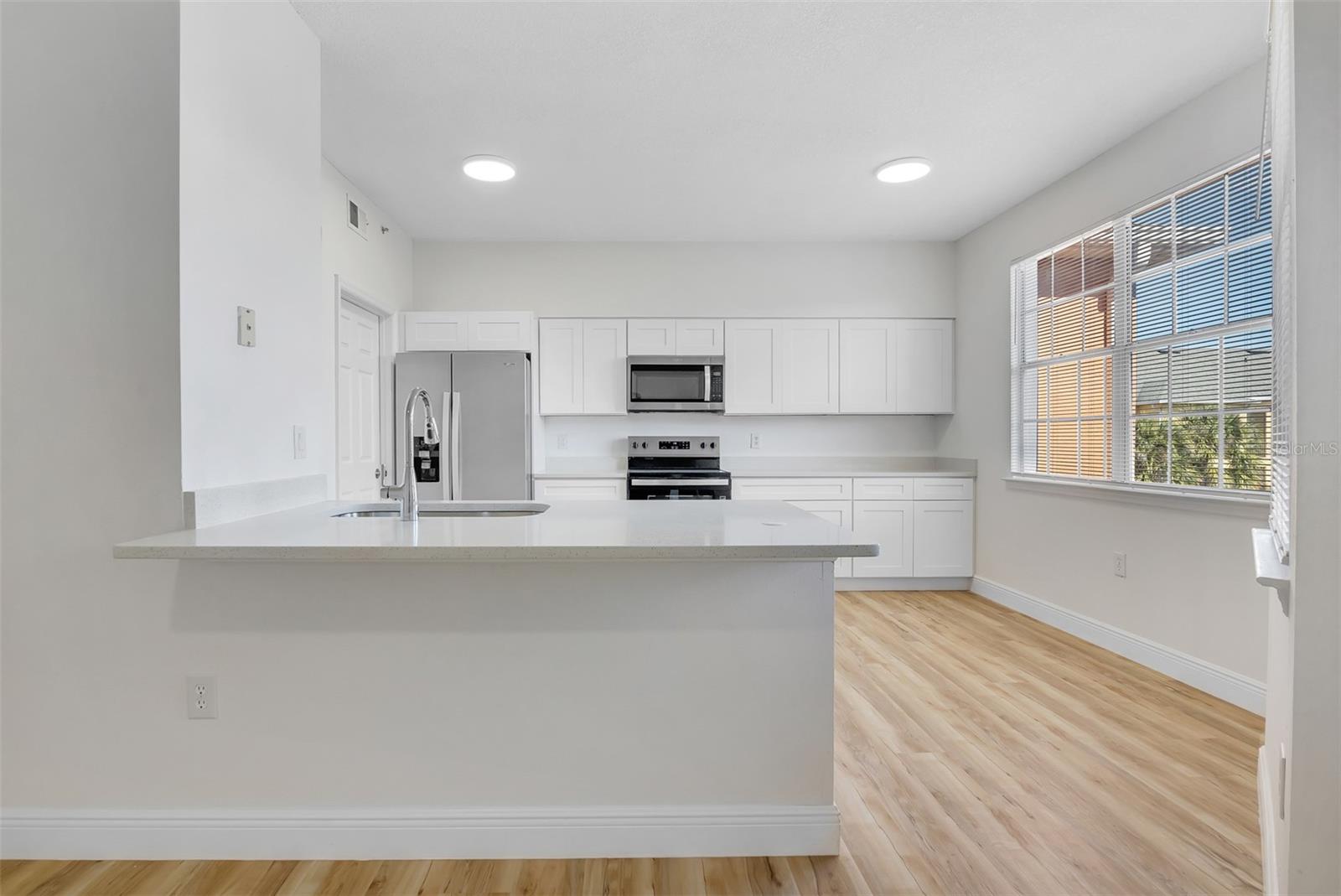 Image 7 of 23 For 10855 Windsor Walk Drive 306