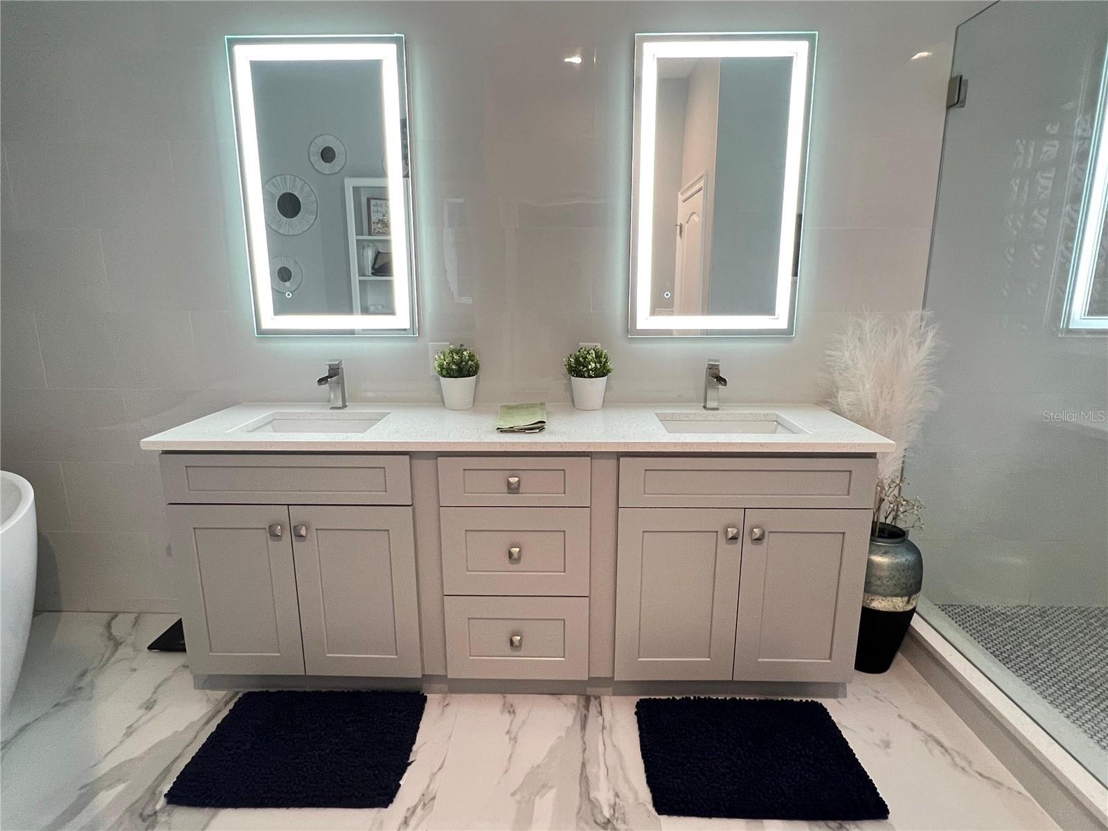 Image 18 of 94 For 965 Pine Hill Boulevard